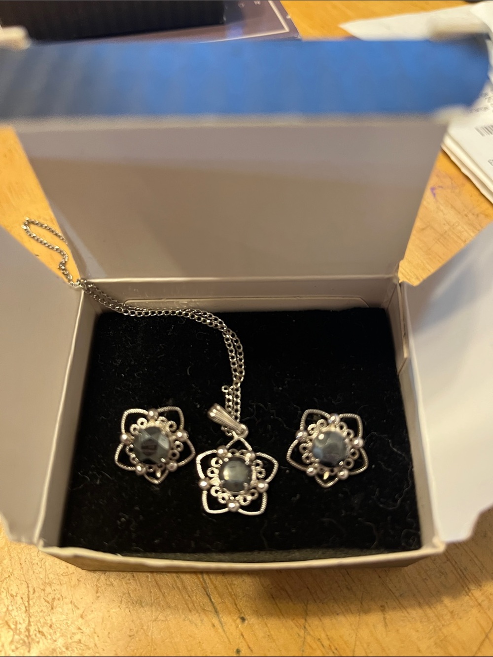 Vintage Avon Onyx Heart Clip On Earrings and Necklace New